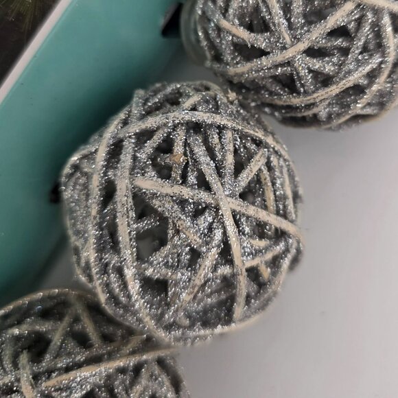 New Rattan Ball String Lights Silver Glitter 10 Bulbs Rustic Orb Holiday Patio - Picture 3 of 6